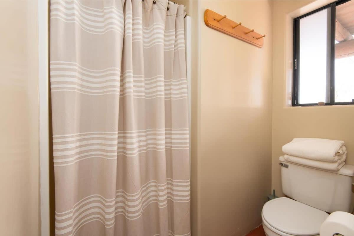 Renovated Lodge - Room 2 With Pool Access 조슈아 트리 외부 사진