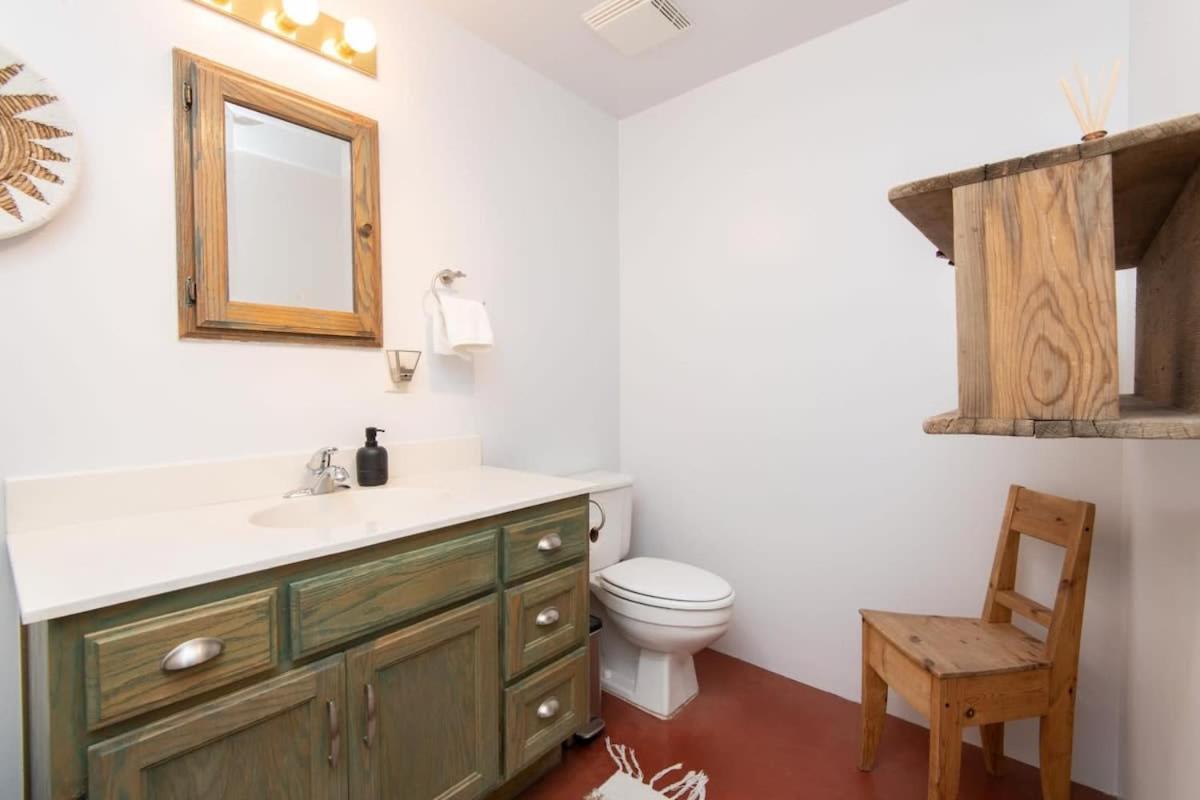 Renovated Lodge - Room 2 With Pool Access 조슈아 트리 외부 사진