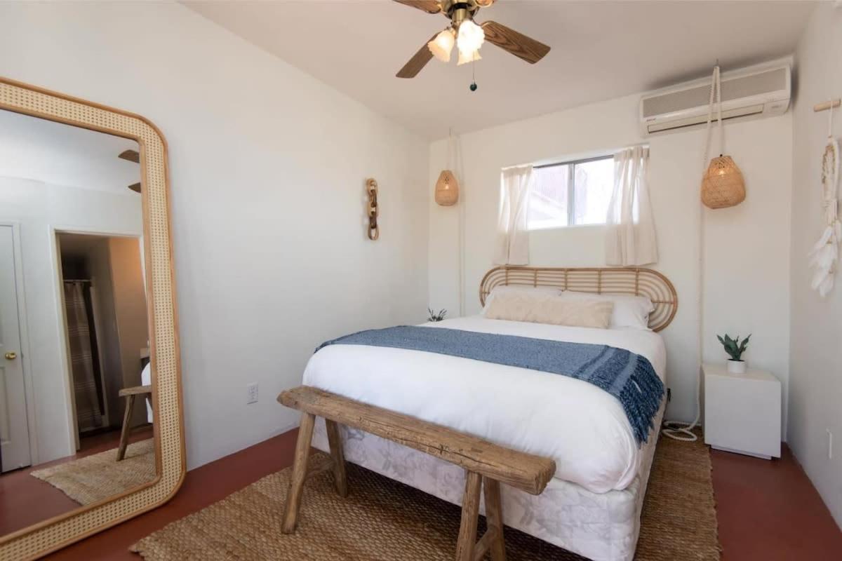 Renovated Lodge - Room 2 With Pool Access 조슈아 트리 외부 사진